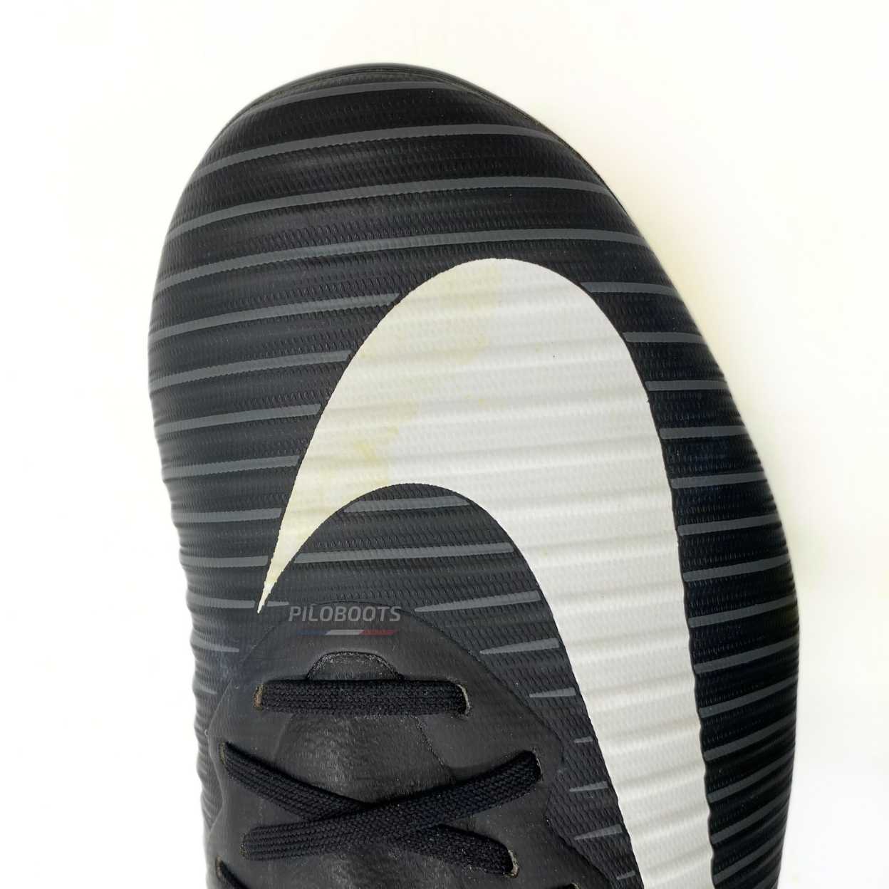 crampons football boots nike mercurial vapor 11 pitch dark pack