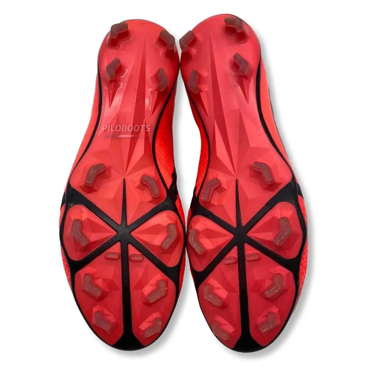 Chaussures de foot vintage Nike Phantom Venom Elite FG Game Over, crampons rares et design iconique Piloboots