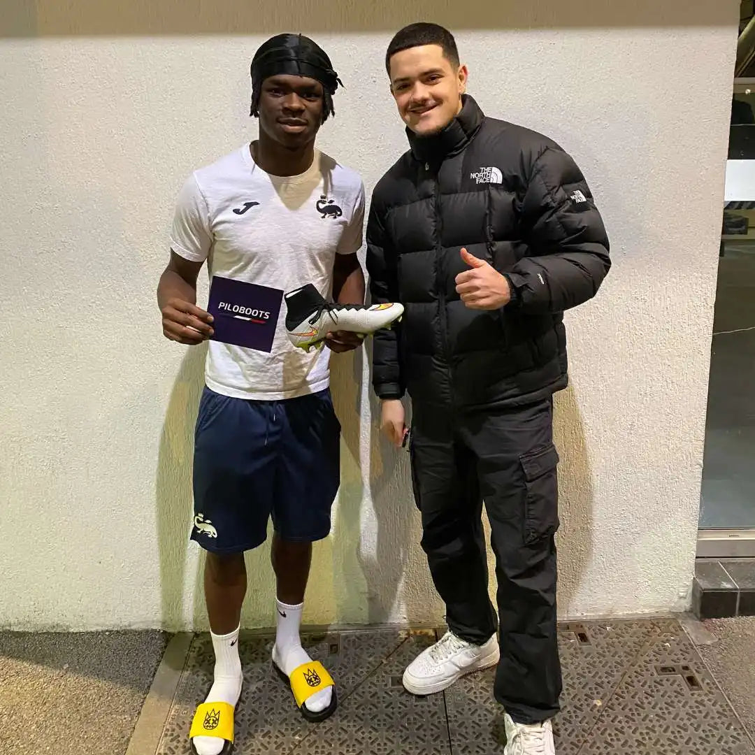 photo avec emmanuel sabbi ancien joueur du havre piloboots