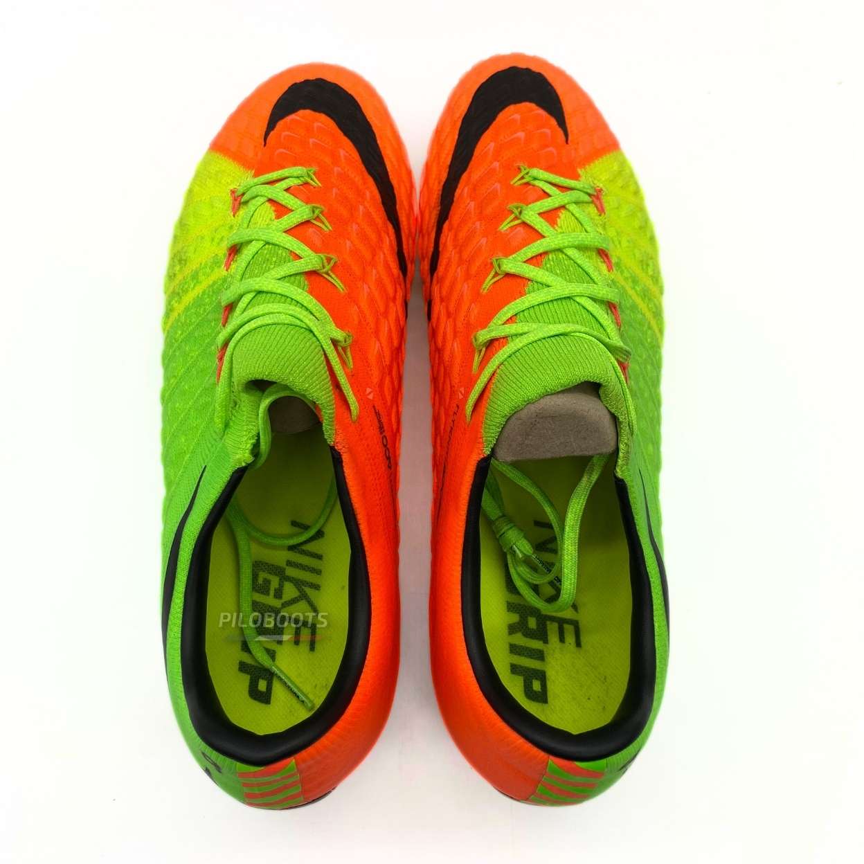 Nike Hypervenom Phantom 3 SG-PRO Anti Clog Radiation Flare Pack