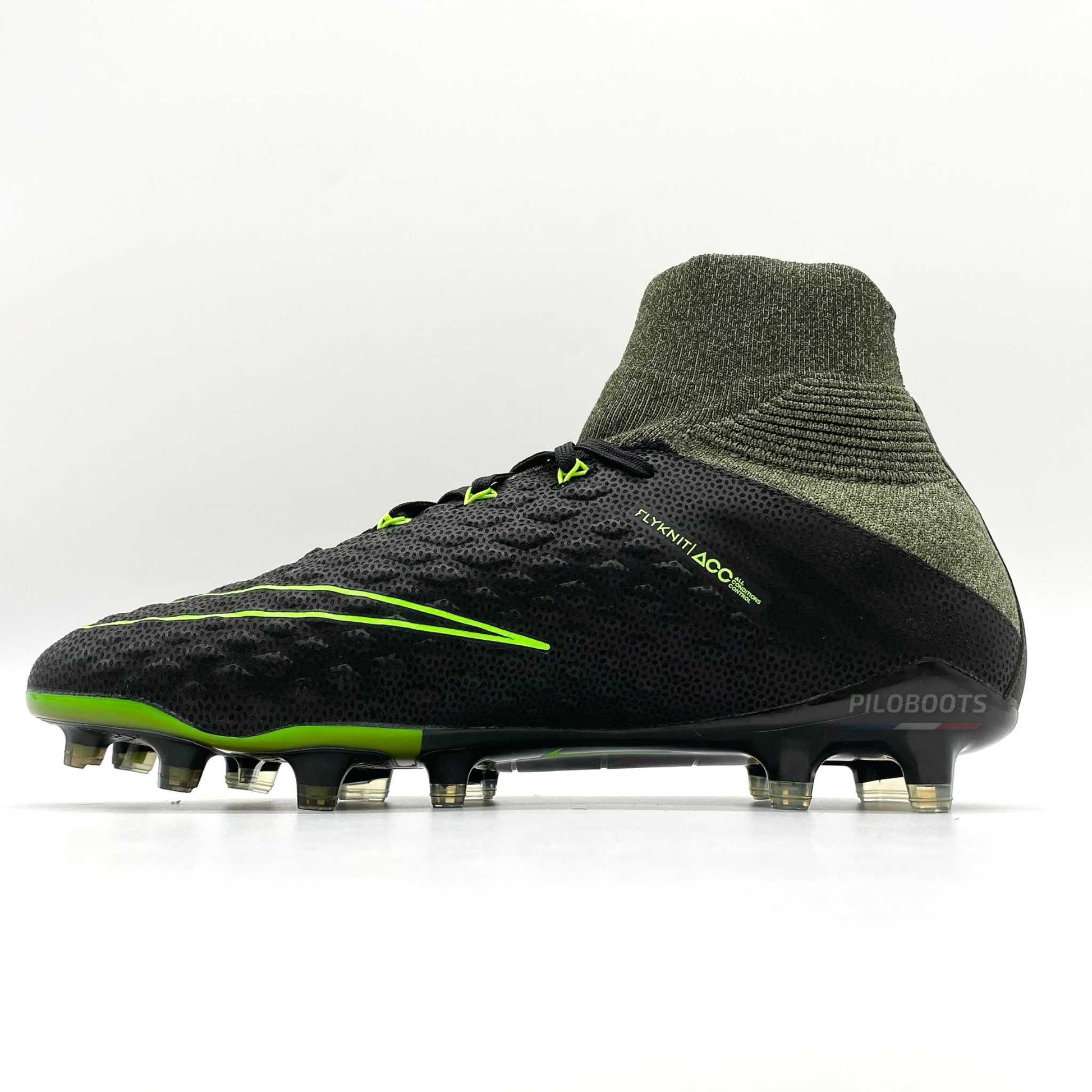 Nike-HypervenomPhantom3FG-Chaussuresdefootball_3