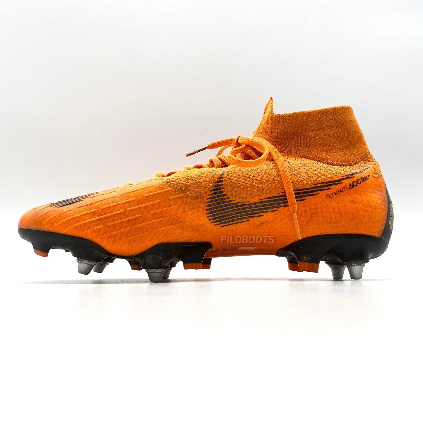 Nike-MercurialSuperfly6SG-PRO-Crampons-Chaussuresdefootball