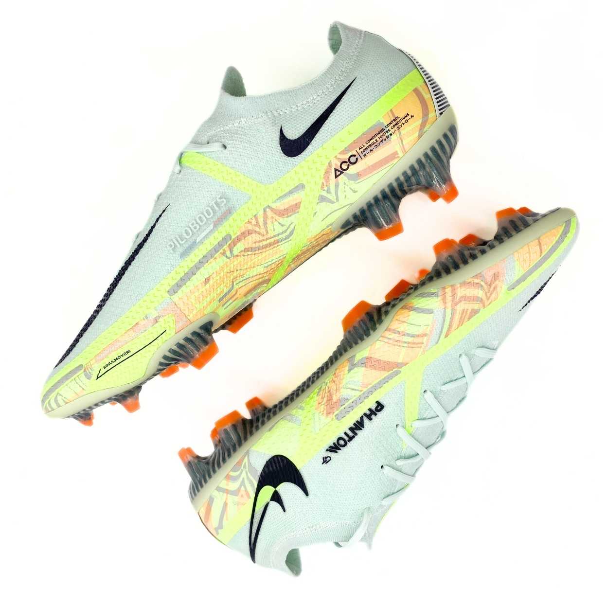 Chaussure de football rare, vintage collector de la Nike Phantom GT2 Elite FG Bonded Pack avec une vue en hauteur