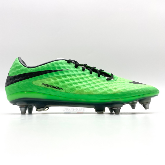 Chaussure hypervenom clearance pas cher