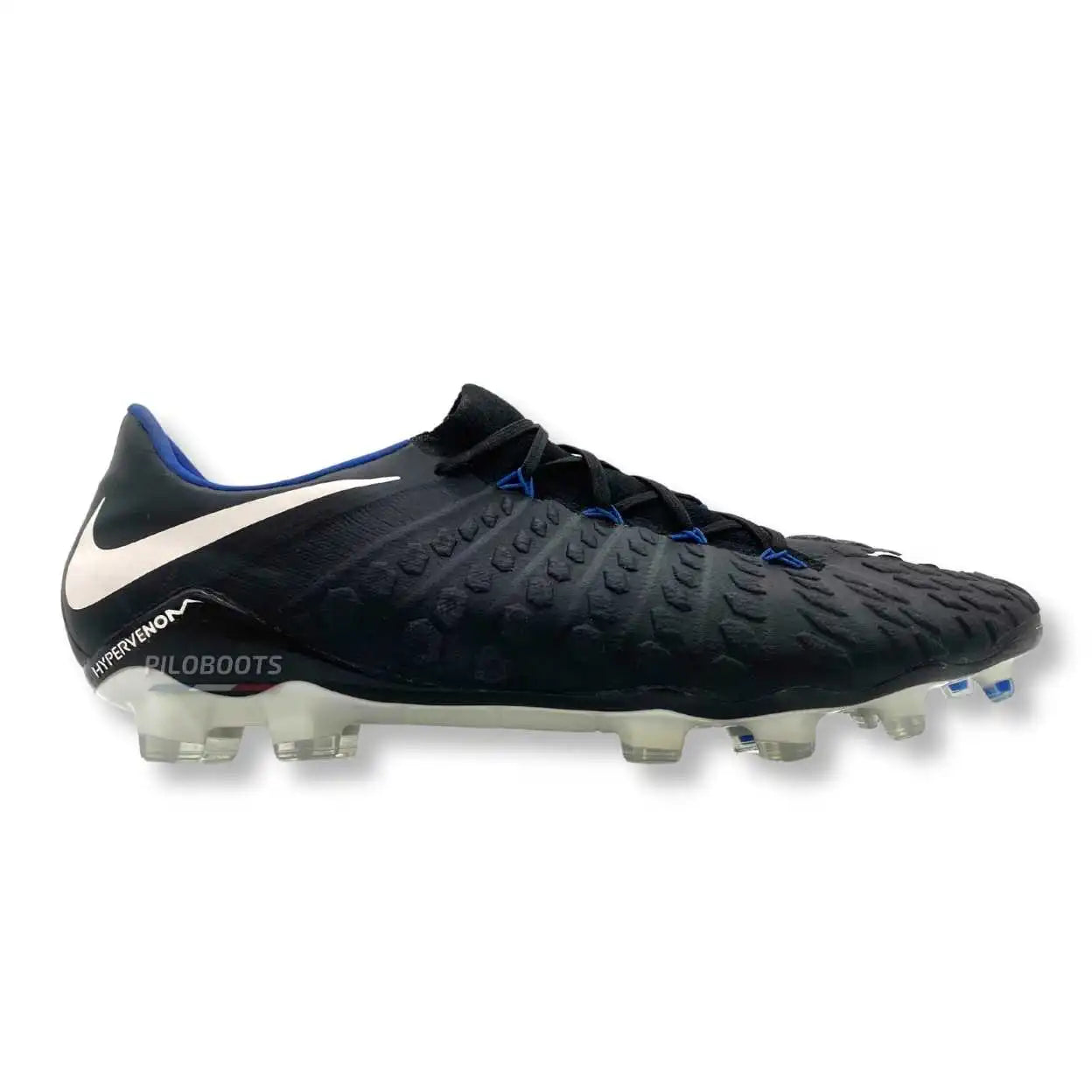 Nike Hypervenom Phantom 3 Pitch Dark Pack Piloboots – chaussures de foot avec crampons au design vintage, modèle rare et iconique.