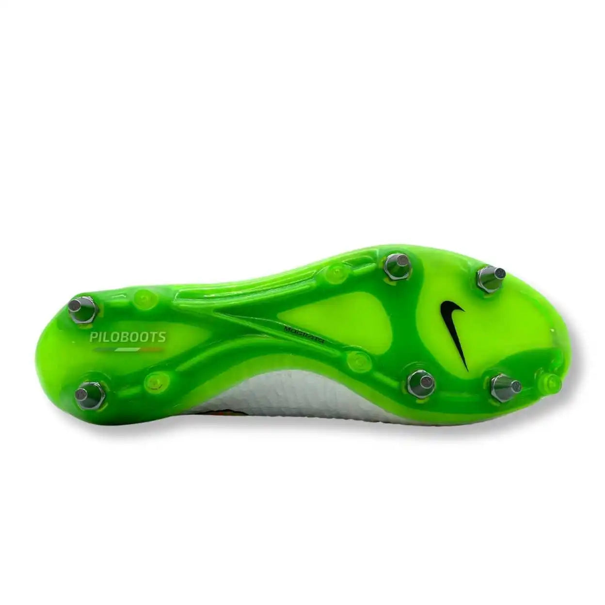 Chaussure de foot homme crampons vintage rares et iconiques nike magista obra 1 shine through pack piloboots 