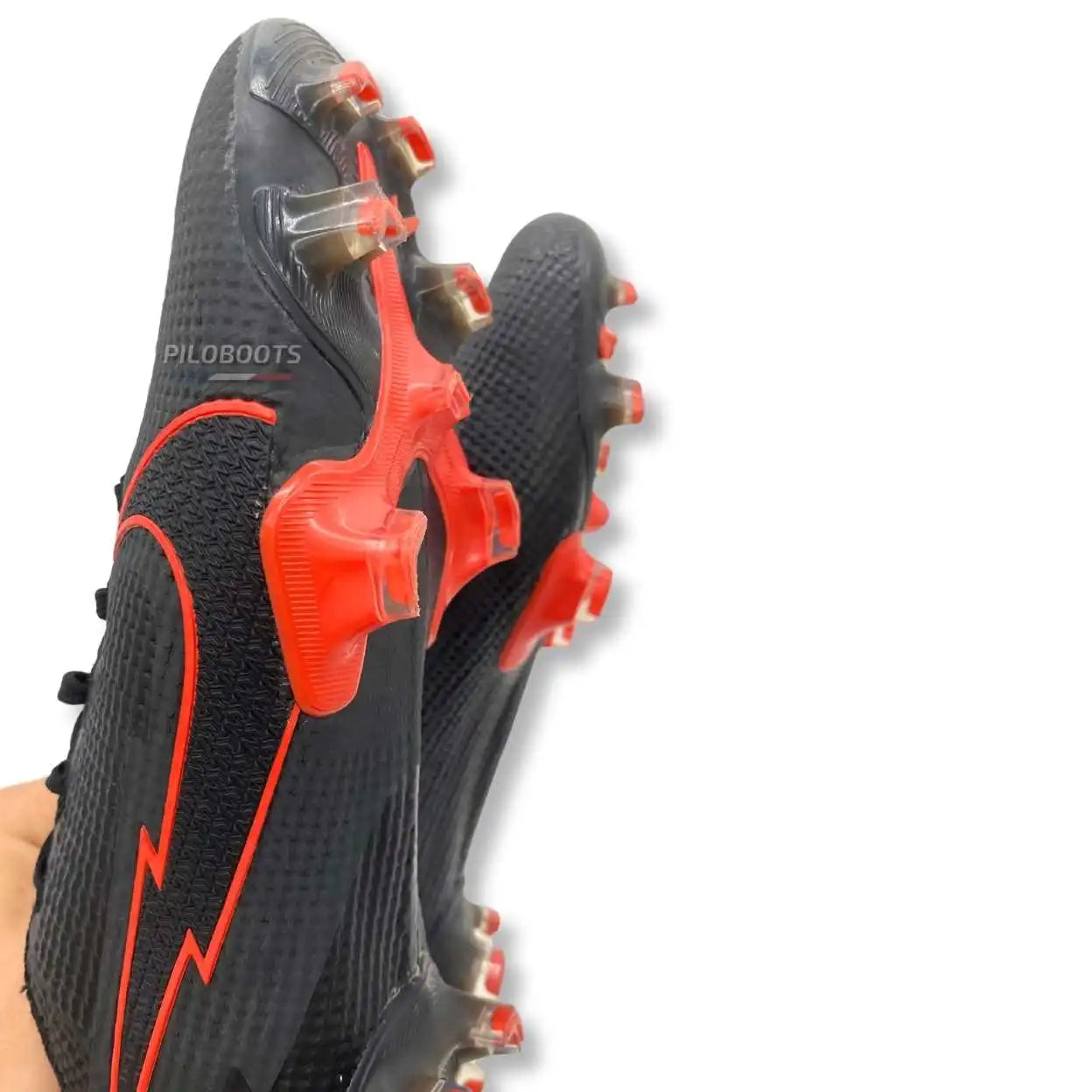 Chaussures de foot vintage Nike Mercurial Vapor 13 Piloboots, crampons iconiques et rares