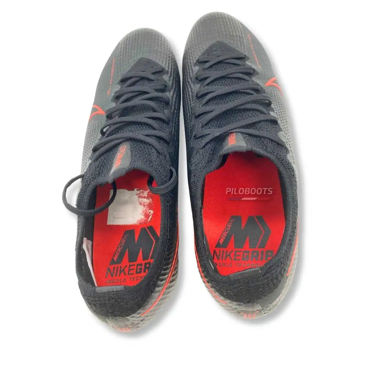 Chaussures de foot vintage Nike Mercurial Vapor 13 Piloboots, crampons iconiques et rares