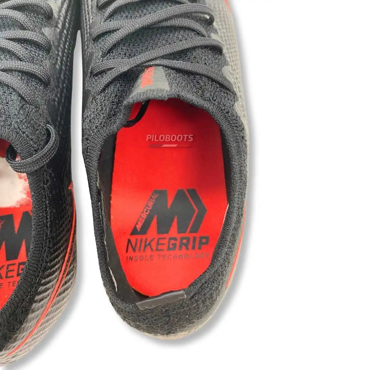Chaussures de foot vintage Nike Mercurial Vapor 13 Piloboots, crampons iconiques et rares